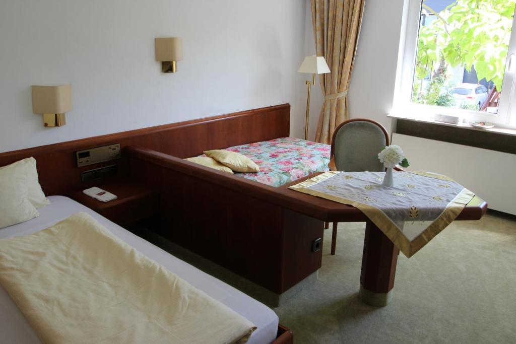 Hotel Am Kurpark 바트빔펜 객실 사진